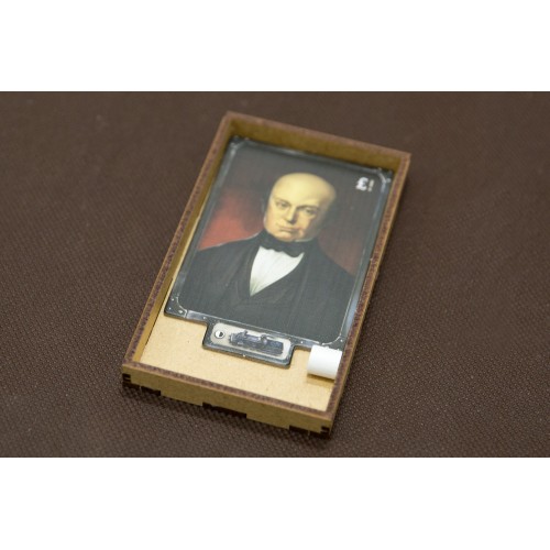 reDrewno Insert pasujący do gry...