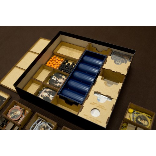 reDrewno Insert pasujący do gry...